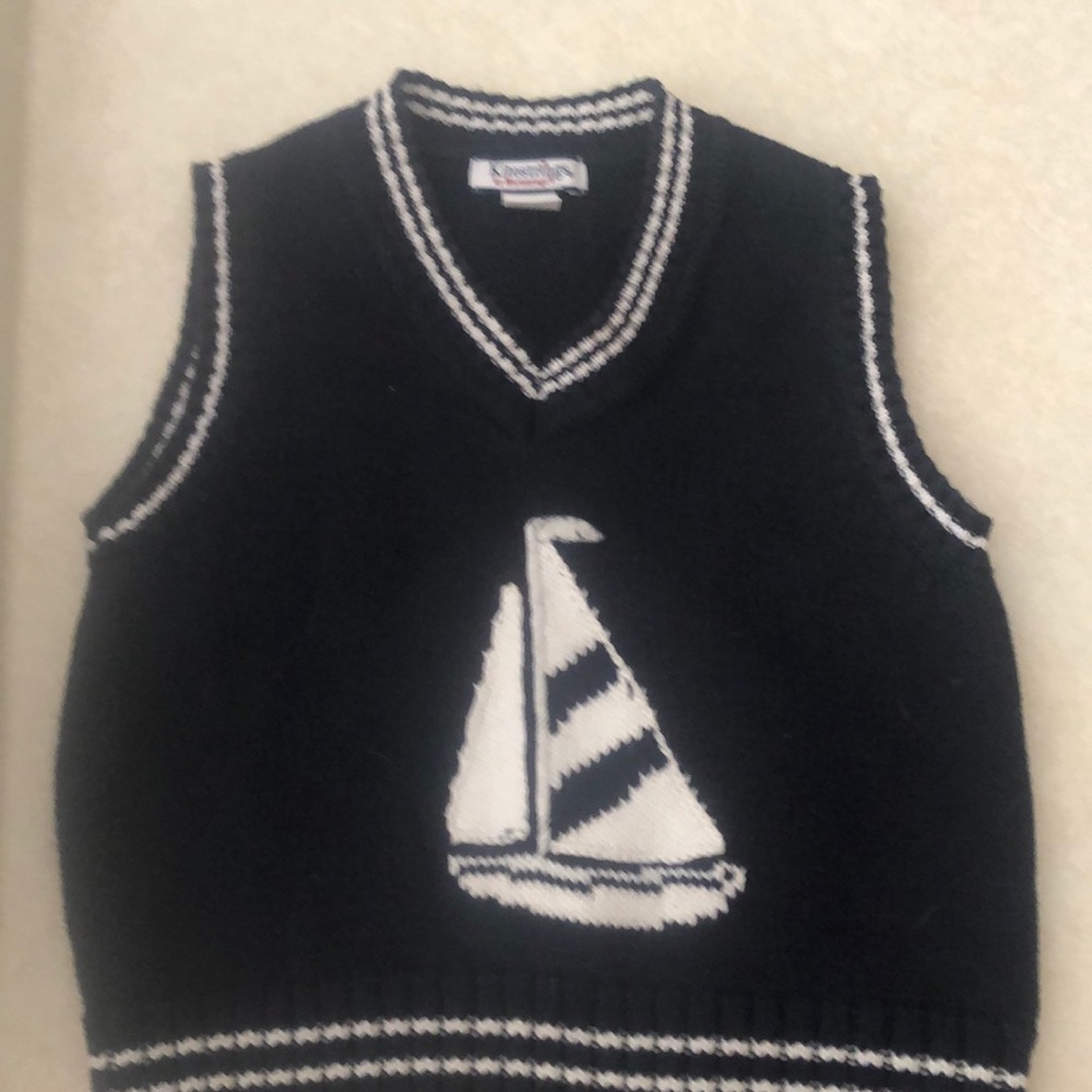 Kitestrings by hartstrings sailboat navy vest